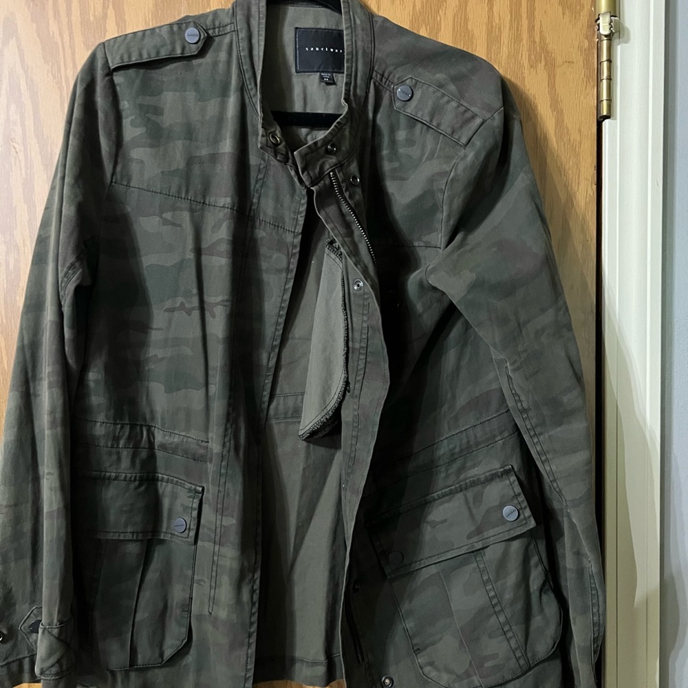 Sanctuary camouflage jacket.  Excellent condition.  Size M